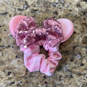 Minnie Mouse Hair Scrunchie Pink